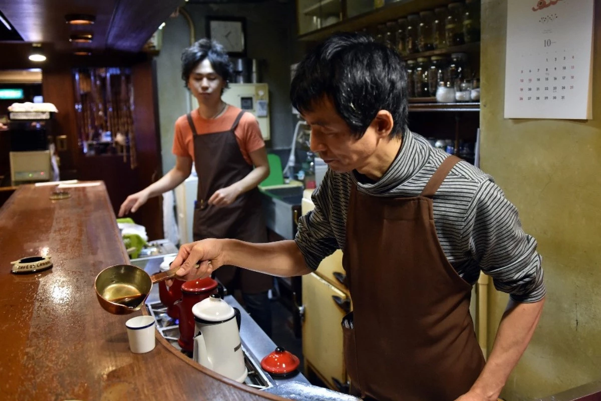 Egy csésze nyugatias magány