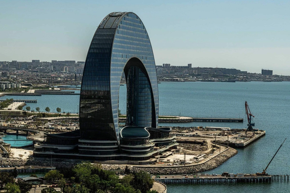 Kulcsfontosságú az együttműködés Azerbajdzsánnal
