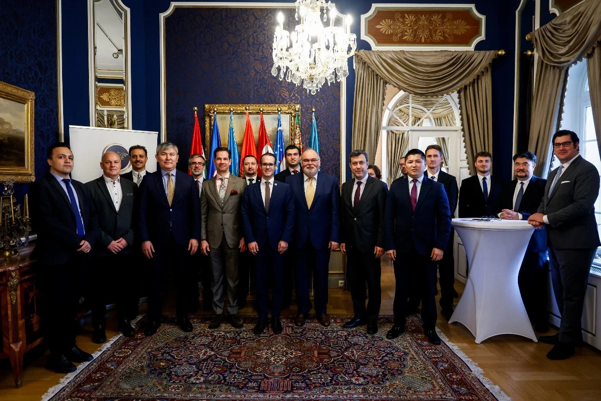 Épül a konnektivitás a türk államokkal