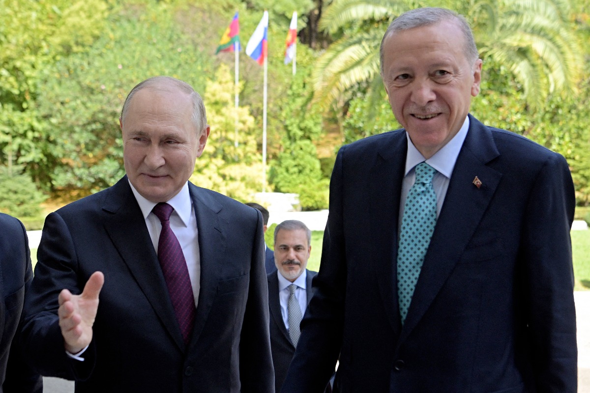 Azonnali tűzszünetet sürget Putyin és Erdoğan