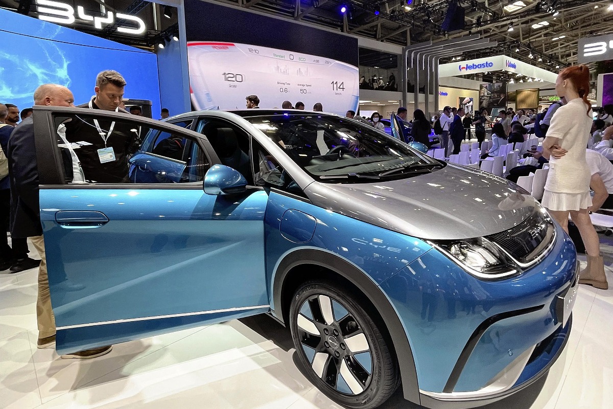 Közös elektromos járműipari projektbe kezd Kína és Üzbegisztán