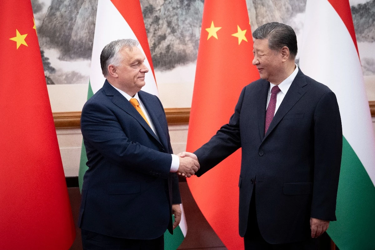 Orbán Viktor: A magyaroknak fontos, hogy Kína szorgalmazza a békét