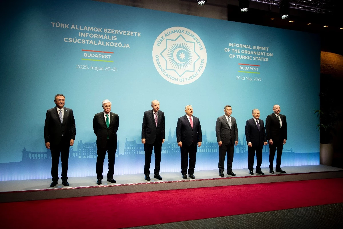 Türk csúcstalálkozó Budapesten: az olcsó energiához barátok kellenek
