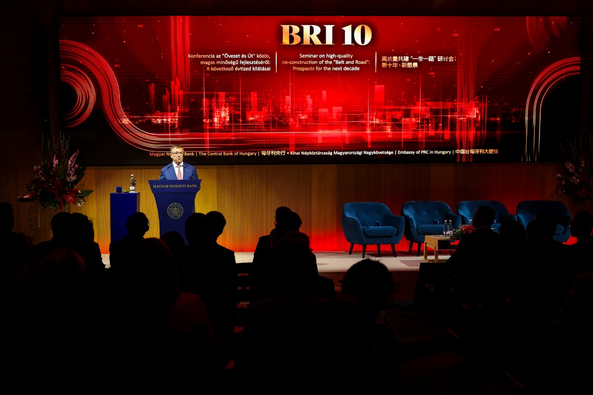 Közös eredmények, közös előnyök: MNB-konferencia a BRI tizedik évfordulóján