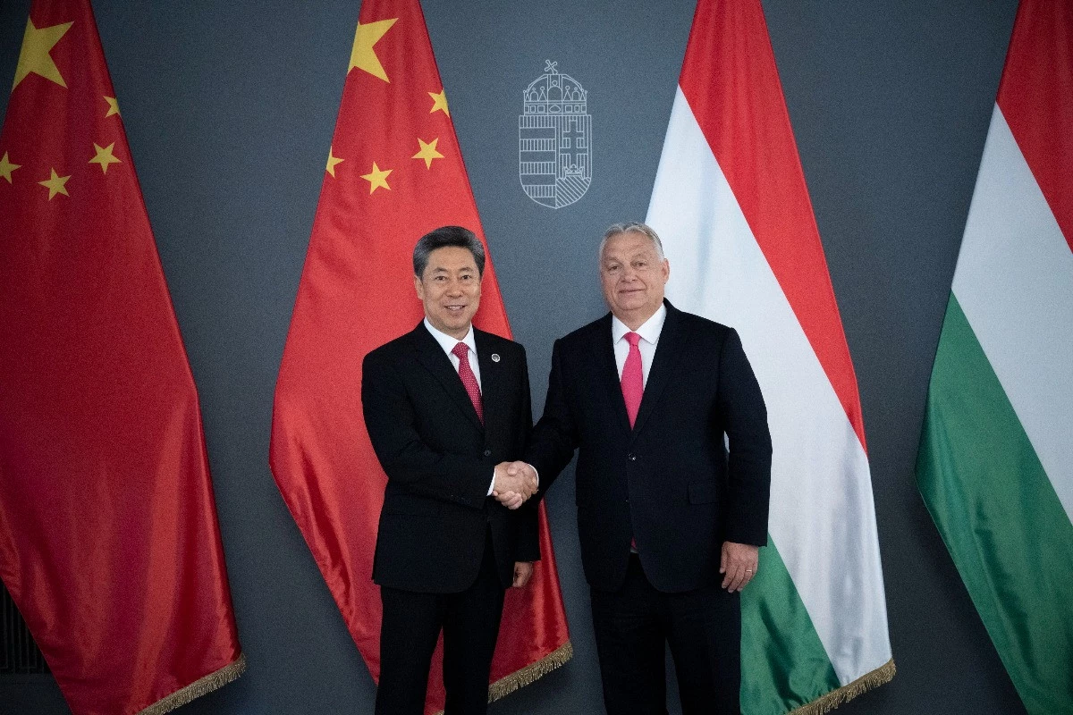 Orbán Viktor magas rangú kínai tisztviselővel tárgyalt Budapesten
