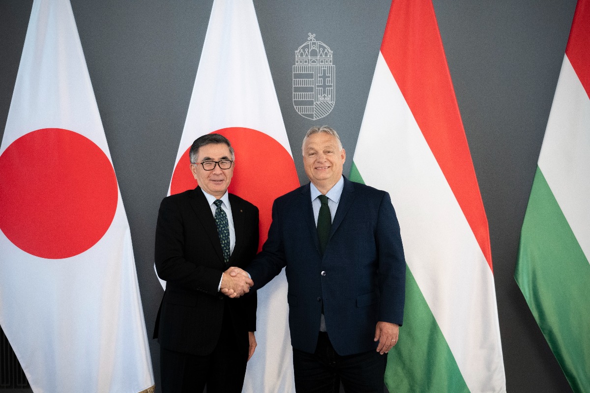 Orbán Viktor: érdekeltek vagyunk a Suzuki sikerében