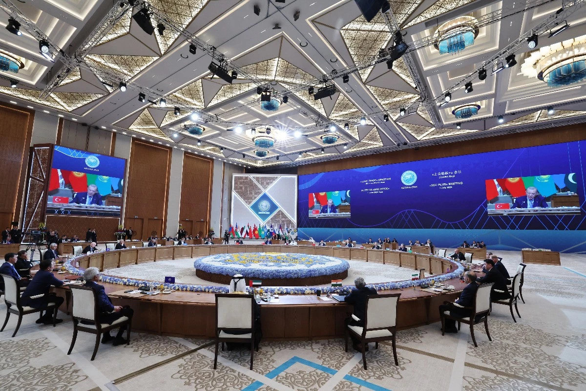 SCO-csúcs: Xi és Putyin a külső erőkkel szembeni egységes fellépést szorgalmazza